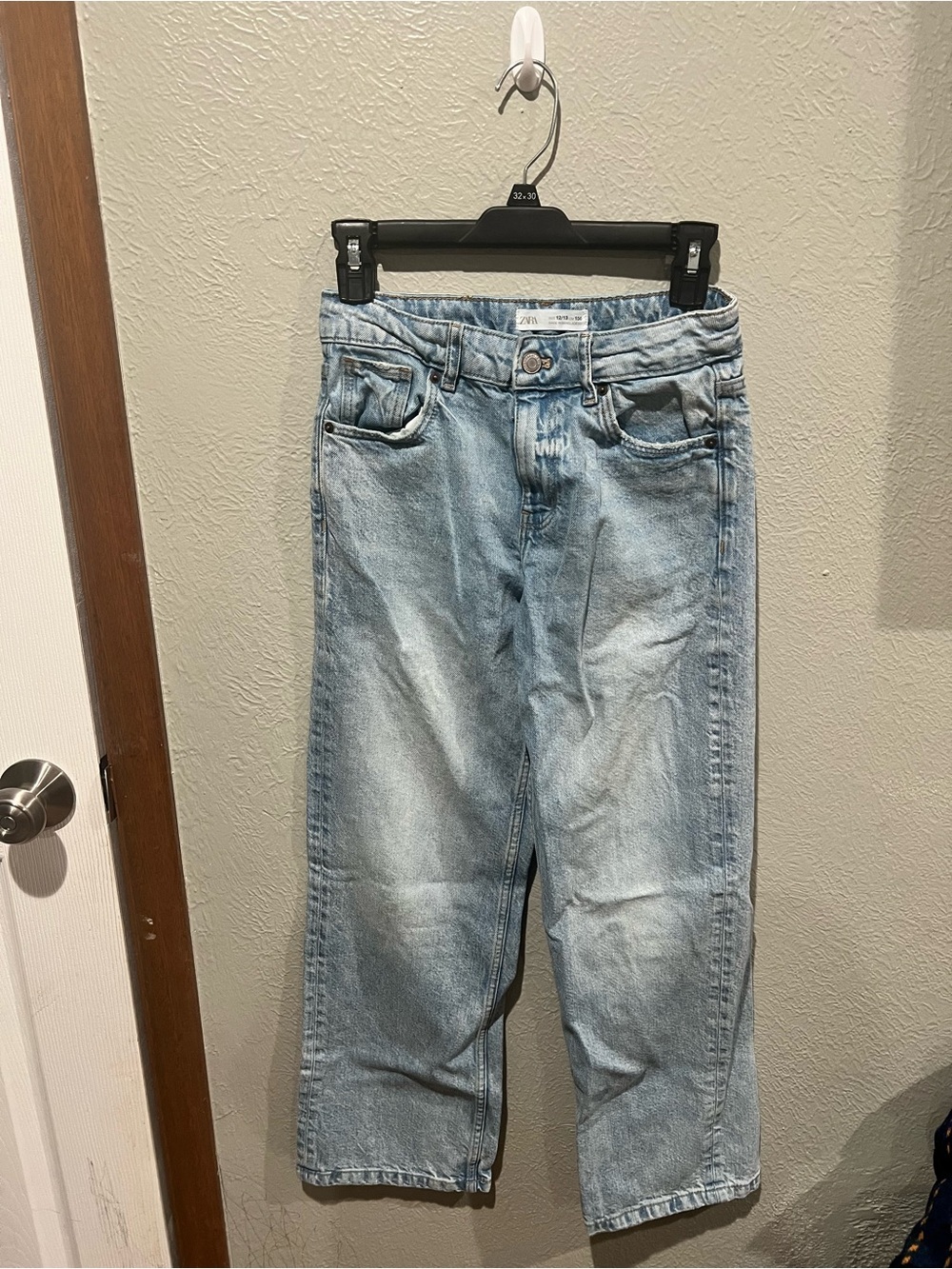Zara kids jeans size 12/13 EUC Straight Wide Leg Light Wash